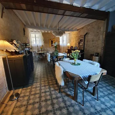 Bed & Breakfast Il Etait Fois Pierrefonds